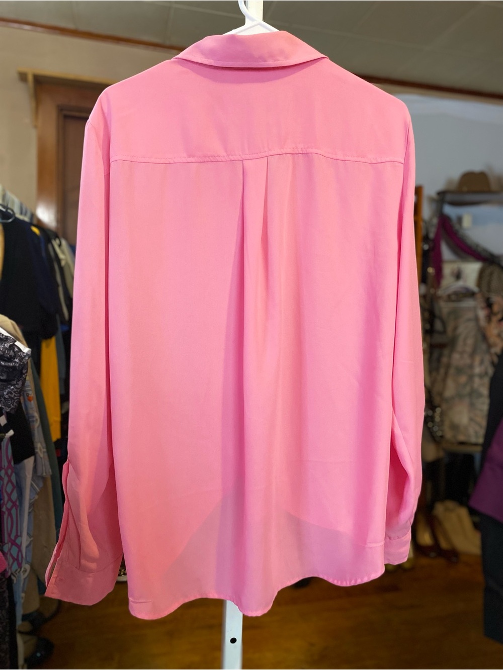New York & Company Pink Button-Front Tie-Hem Blouse - Picture 4 of 4